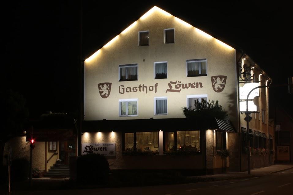 Hotel-Restaurant Lowen Süßen Dış mekan fotoğraf
